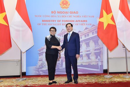Bộ trưởng Bộ ngoại giao đồng chủ trì kỳ họp lần thứ năm Ủy ban hợp tác song phương Việt Nam - Indonesia