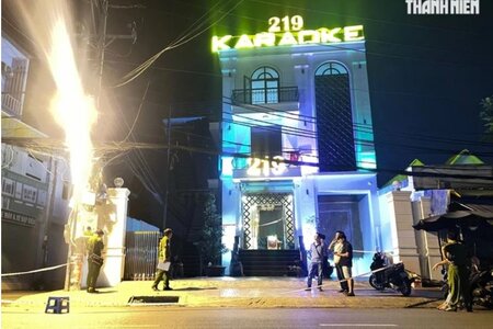 TP.HCM: Nam nhân viên quán karaoke bị khách đâm tử vong