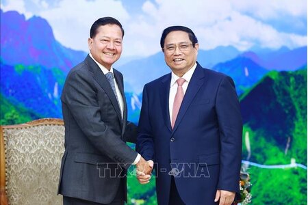 Thủ tướng Phạm Minh Chính tiếp Phó Thủ tướng Campuchia Neth Savoeun