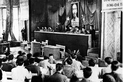 Để Đảng mãi là ngọn cờ lãnh đạo dẫn dắt dân tộc