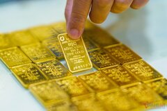 Dừng đấu thầu vàng, NHNN triển khai phương án bình ổn mới