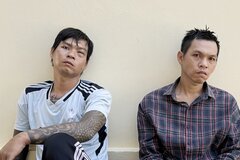 Bắt 2 anh em ruột trốn truy nã đặc biệt, thu nhiều súng và hung khí