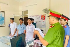 Bắt tạm giam Giám đốc và Phó Giám đốc Trung tâm đào tạo lái xe ôtô tại Quảng Nam