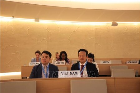 Hội đồng Nhân quyền LHQ thông qua nghị quyết của Việt Nam và các nước
