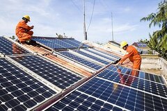 Bộ Công Thương đề xuất giá bán điện mặt trời mái nhà