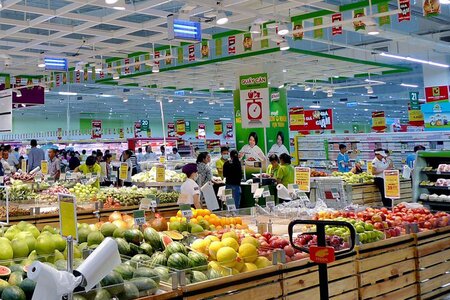 Bộ Công thương chỉ đạo xử lý nghiêm hành vi găm hàng, tăng giá bất hợp lý sau bão số 3
