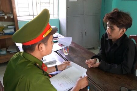 Tạm giữ khẩn cấp nam thanh niên dùng video nhạy cảm tống tiền người yêu cũ