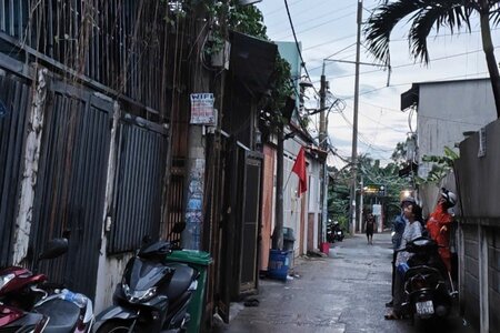 Điều tra vụ người đàn ông tử vong trên sân thượng, thi thể bị cháy