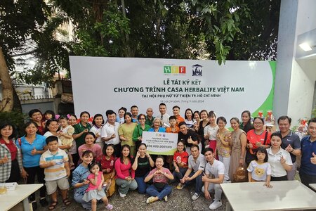 Herbalife Việt Nam tái ký kết tài trợ chương trình Casa Herbalife giúp cải thiện dinh dưỡng mỗi ngày cho hơn 2.000 trẻ em và người cao tuổi có hoàn cảnh khó khăn