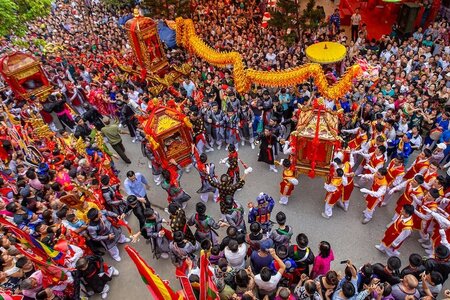 Thủ tướng yêu cầu không tổ chức và tham dự các lễ hội tràn lan, lãng phí