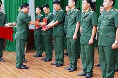 Tiêu chí xét thăng quân hàm cấp tướng vượt bậc, trước thời hạn