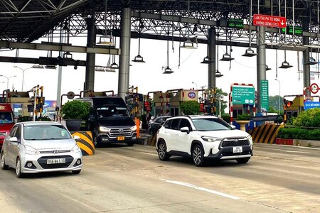 Chuẩn bị thu phí 5 tuyến cao tốc do Nhà nước đầu tư