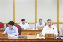 Bộ Chính trị, Ban Bí thư họp triển khai thực hiện sắp xếp tổ chức bộ máy của hệ thống chính trị