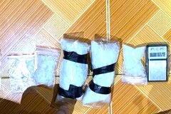 Tạm giữ hình sự 2 đối tượng tàng trữ ma tuý ở Đồng Nai