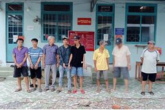 Bắt quả tang 7 đối tượng đá gà mạng ăn tiền tại quán cà phê