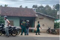 Chủ nhà phát hiện thi thể đang phân hủy trong nhà tắm sau 1 năm đi vắng