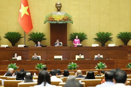Xây dựng nền hành chính chuyên nghiệp, quản trị quốc gia theo hướng hiện đại, hiệu năng
