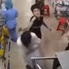 Nhân viên y tế Bệnh viện Đa khoa tỉnh Nam Định bị người nhà bệnh nhân hành hung