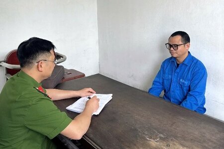 Bắt đối tượng dùng sổ đỏ giả để lừa đảo chiếm đoạt gần 500 triệu đồng