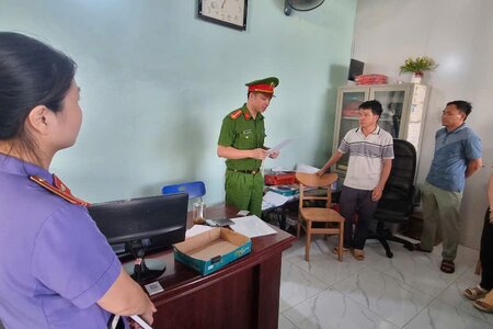 Bắc Giang: Khởi tố giám đốc và kế toán công ty mua bán trái phép hóa đơn