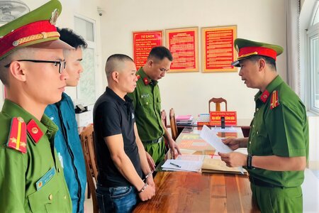 Bắt đối tượng lừa đổi vé số trúng thưởng giả chiếm đoạt tiền của người khuyết tật