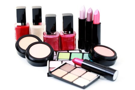Bộ Y tế đề xuất điều kiện công bố sản phẩm mỹ phẩm