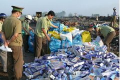 Hành vi sản xuất, buôn bán hàng giả sẽ bị xử lý như thế nào?