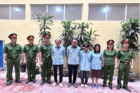 Khởi tố 4 cán bộ phường ở Hà Nội nhận hối lộ hơn 1 tỷ đồng