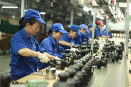 Chế độ đối với người lao động trong cơ sở công nghiệp quốc phòng, an ninh nòng cốt