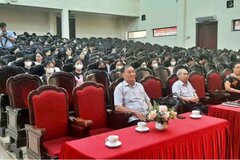 Hội Luật gia tỉnh Nam Định tuyên truyền pháp luật cho 350 sinh viên