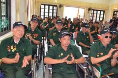 Trình Chủ tịch nước tặng quà cho hơn 1.576.000 người có công nhân kỷ niệm 78 năm ngày Thương binh - Liệt sĩ
