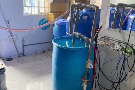 Phát hiện cơ sở làm giả nước nắm, nước giặt số lượng lớn ở An Giang