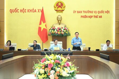 Hoàn thiện dự thảo Luật sửa đổi, bổ sung một số điều của Luật Tổ chức Tòa án nhân dân, trình Quốc hội xem xét, thông qua
