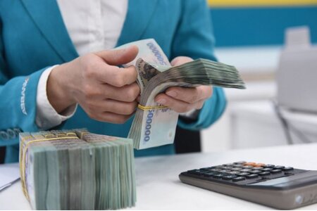 Lãng phí và tiết kiệm hay câu chuyện tiền chùa…