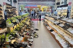 Khởi tố đối tượng buôn lậu hàng thời trang nhái thương hiệu nổi tiếng