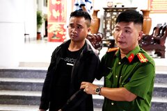 Bắt đối tượng đâm chết người vì nghĩ bị khiêu khích bằng tiếng nẹt pô xe máy