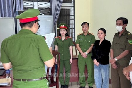 Bắt tạm giam nữ giám đốc sản xuất, buôn bán các sản phẩm thảo dược giả