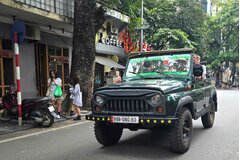 Rà soát, xử nghiêm xe Jeep, UAZ không đủ điều kiện chở khách