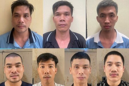 Khởi tố 7 đối tượng đánh bạc ngoài đường ở Hà Nội