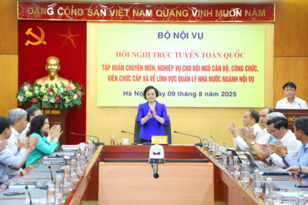Bộ Nội vụ sẽ hướng dẫn điều tiết công chức, nơi thiếu vẫn được tuyển thêm