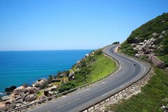 Thủ tướng chỉ đạo đẩy nhanh tiến độ xây dựng hệ thống đường bộ ven biển