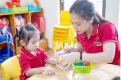 Từ tháng 1/2026, giáo viên mầm non được nghỉ hưu sớm mà không bị trừ lương hưu
