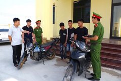 Bắt nhóm đối tượng gây ra 5 vụ cướp giật điện thoại ở Ninh Bình