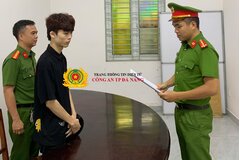 Bắt đối tượng lừa đảo 'bao đậu' bằng lái xe, chiếm gần 200 triệu đồng