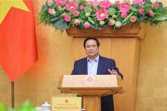 Thủ tướng yêu cầu kiểm soát chặt giá vàng, giá USD