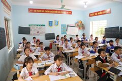 Bảo đảm mọi đối tượng thụ hưởng đều được tiếp cận kịp thời chính sách miễn học phí, hỗ trợ bữa ăn trưa
