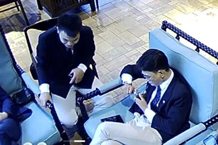 Nhân viên quán cà phê bị khách hành hung vì nhắc không hút thuốc lá