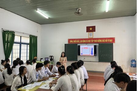 Đề xuất quy định chế độ làm việc đối với giáo viên cơ sở giáo dục thường xuyên