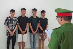 Bắt tạm giam 4 đối tượng mang theo hung khí tìm người đi đường để đánh