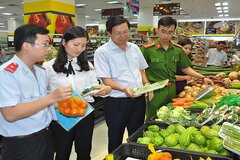 Siết chặt quản lý, bảo đảm an toàn thực phẩm